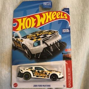 Hot Wheels 2005 Mustang